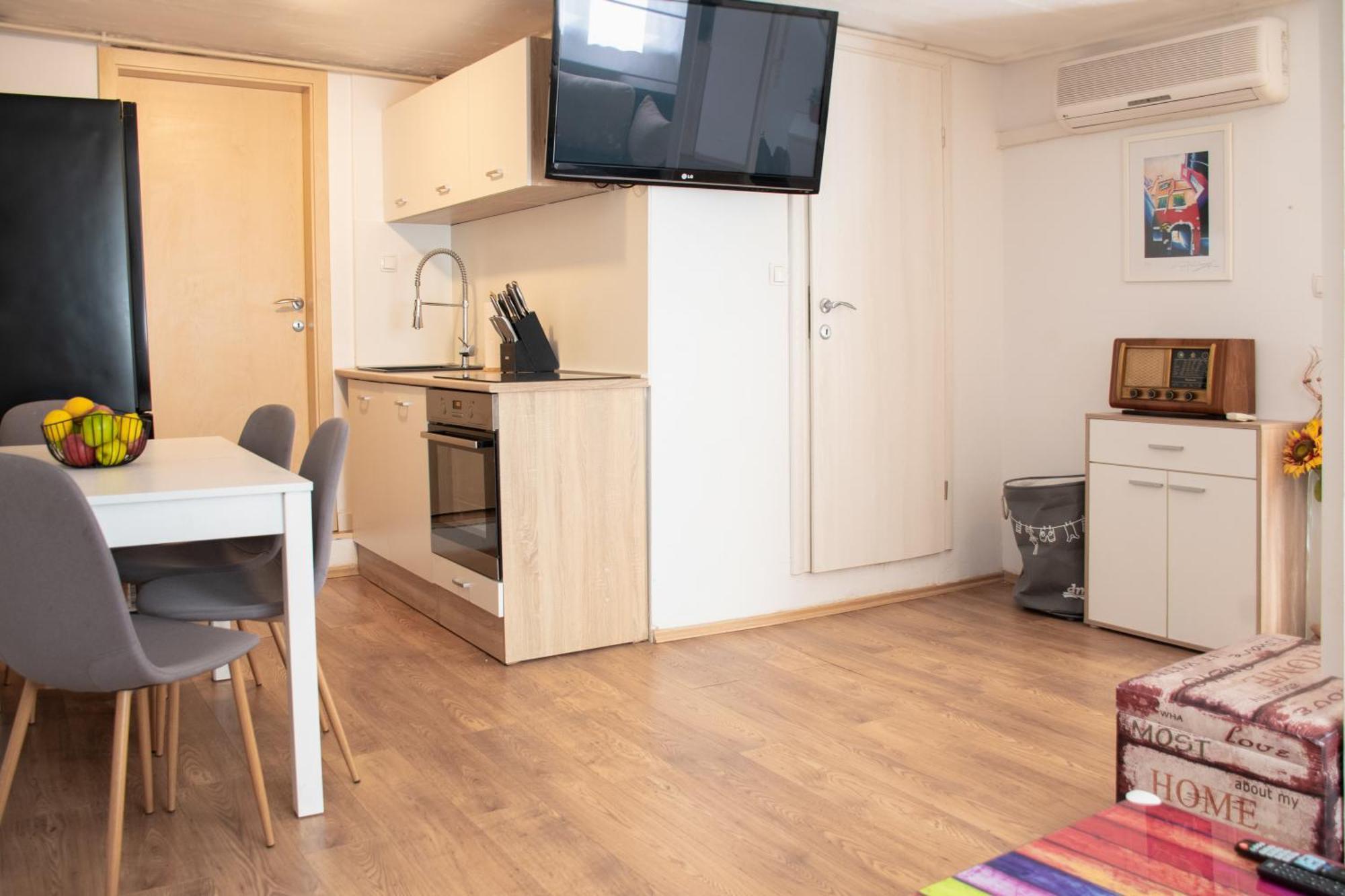 Twin-Magnolias Condo With Garden, Parking & Ev Station Zagreb Ngoại thất bức ảnh