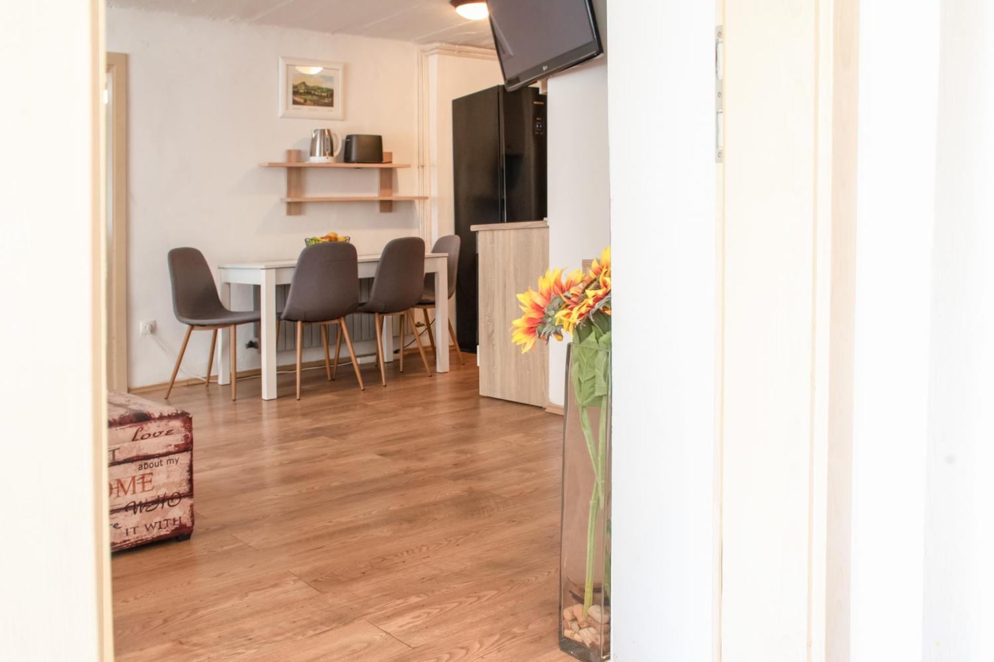 Twin-Magnolias Condo With Garden, Parking & Ev Station Zagreb Ngoại thất bức ảnh