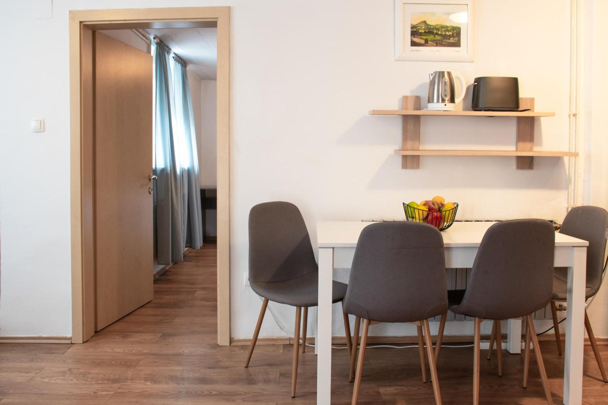 Twin-Magnolias Condo With Garden, Parking & Ev Station Zagreb Ngoại thất bức ảnh